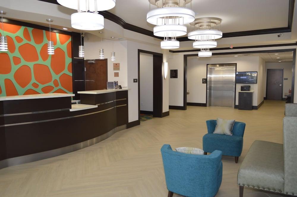 Best Western Premier Ashton Suites - Willowbrook Houston Exterior photo