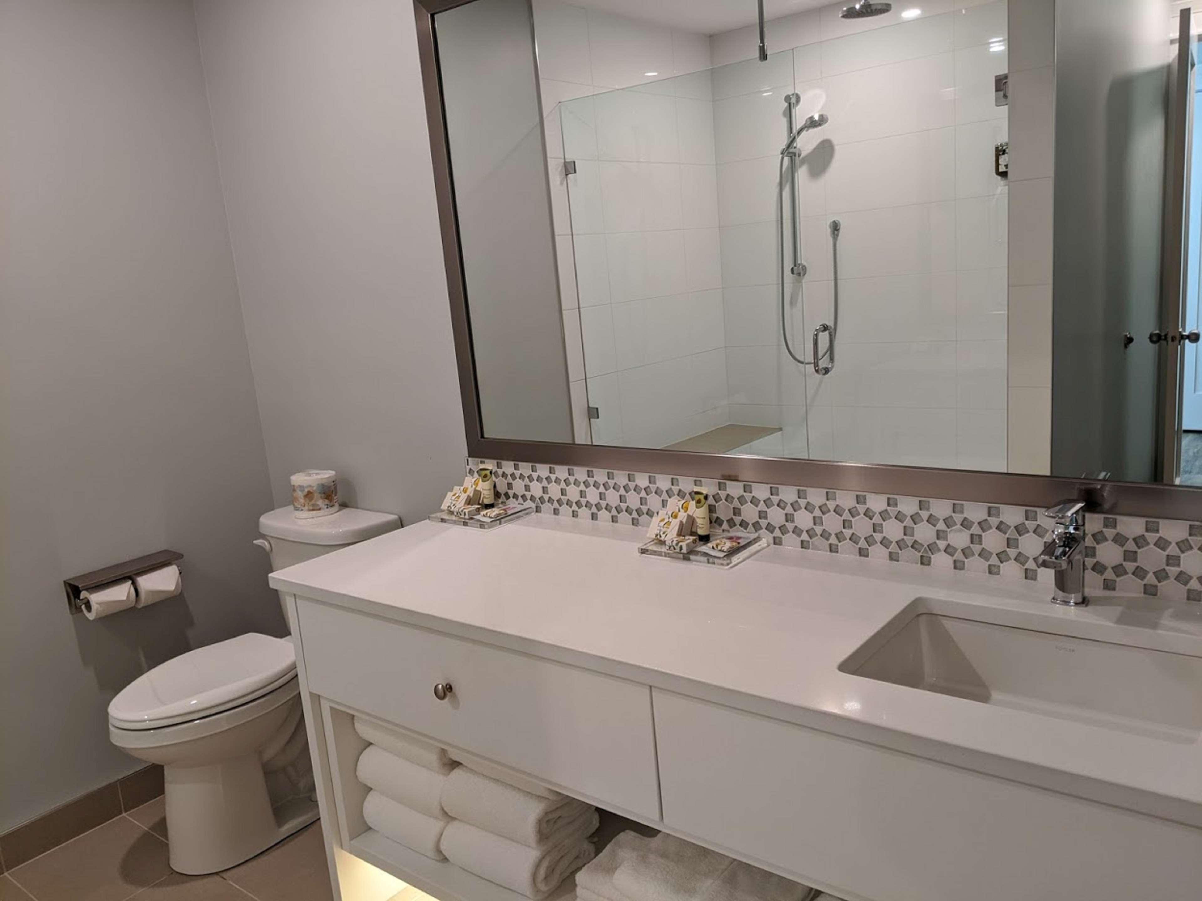 Best Western Premier Ashton Suites - Willowbrook Houston Exterior photo