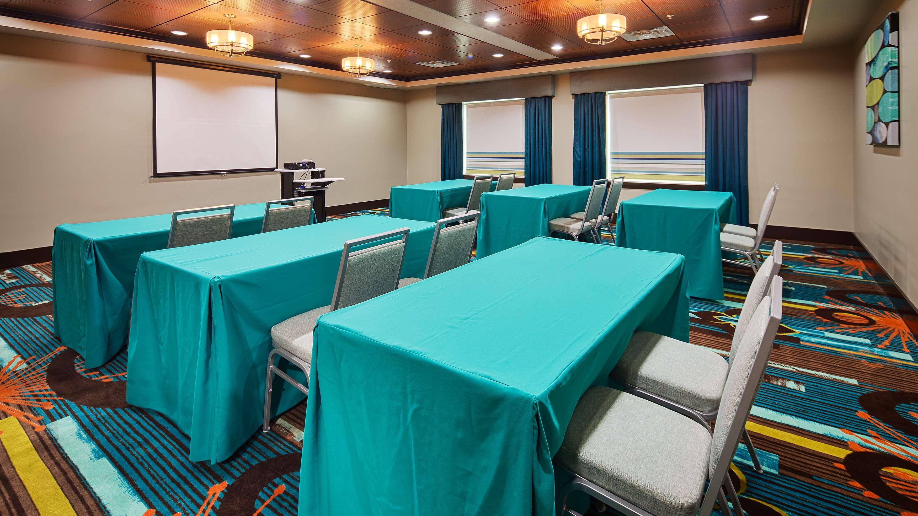 Best Western Premier Ashton Suites - Willowbrook Houston Exterior photo