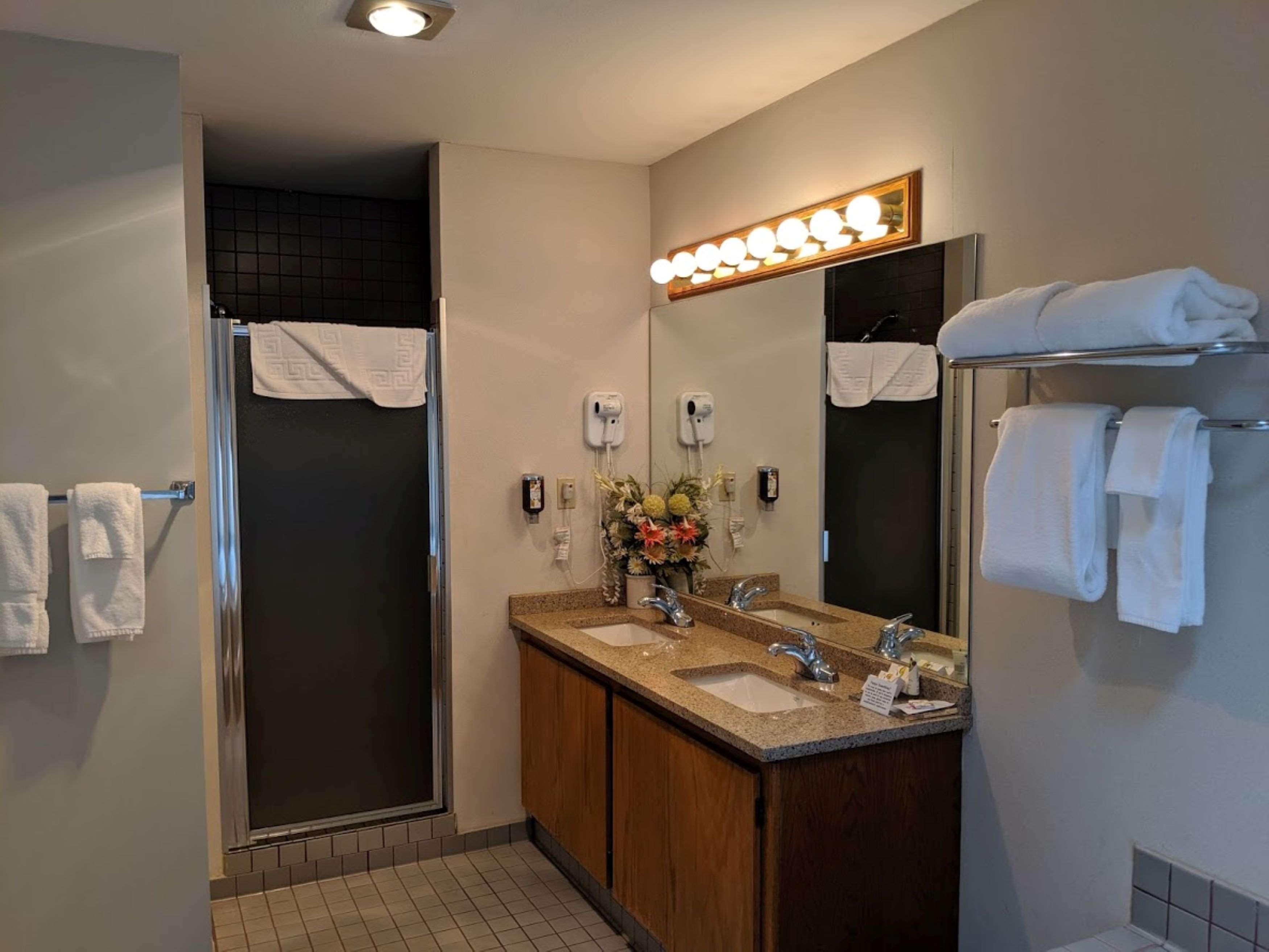 Best Western Premier Ashton Suites - Willowbrook Houston Exterior photo